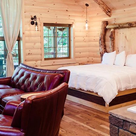Cricket Hill Treehouse B By Amish Country Lodging Миллерсберг Экстерьер фото