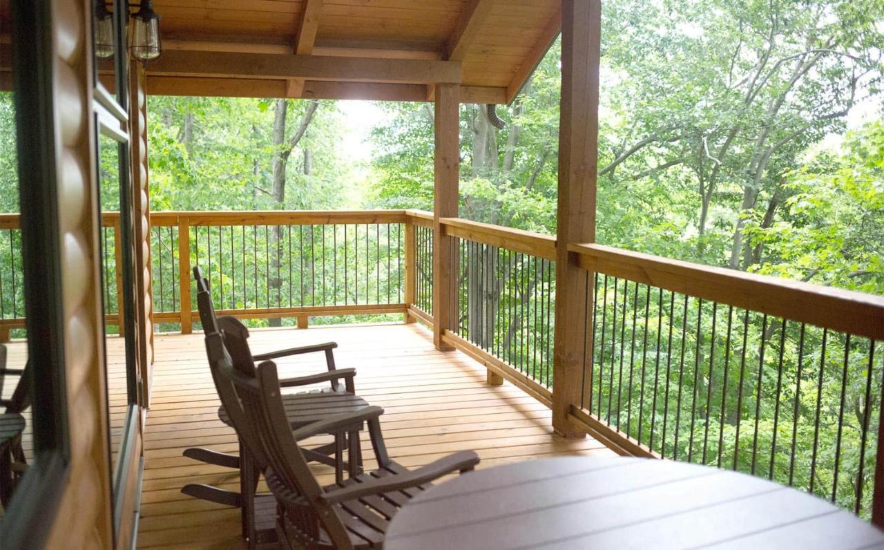 Cricket Hill Treehouse B By Amish Country Lodging Миллерсберг Экстерьер фото